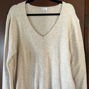 Zyia sweater